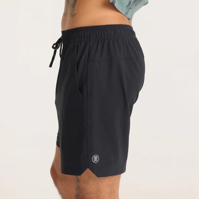 Roark Serrano 7" Active Stretch Shorts in Black with a brand logo on a white background