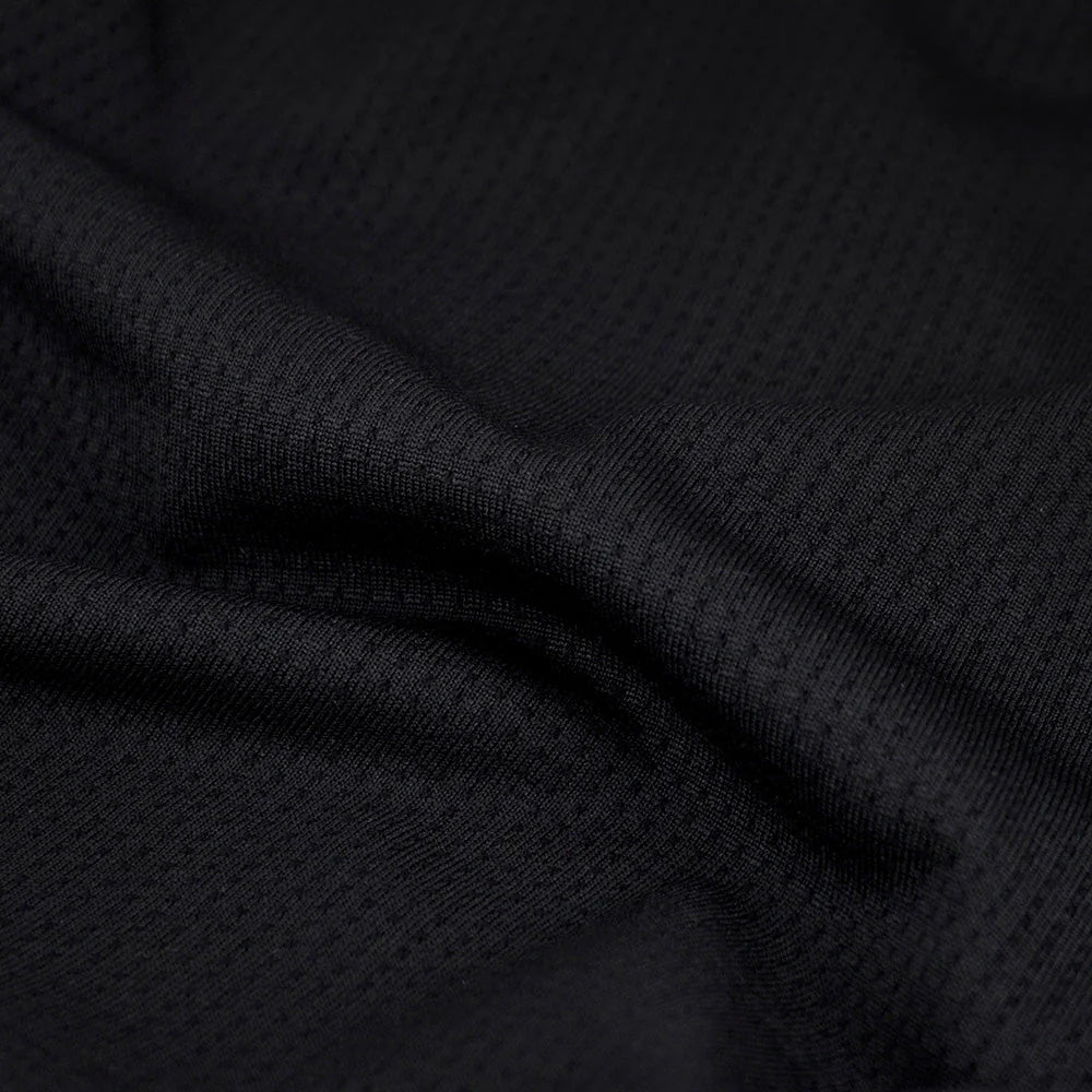 Ciele Athletics FSTCollar neck gaiter in Shadowcast closeup to show the fabric detail.