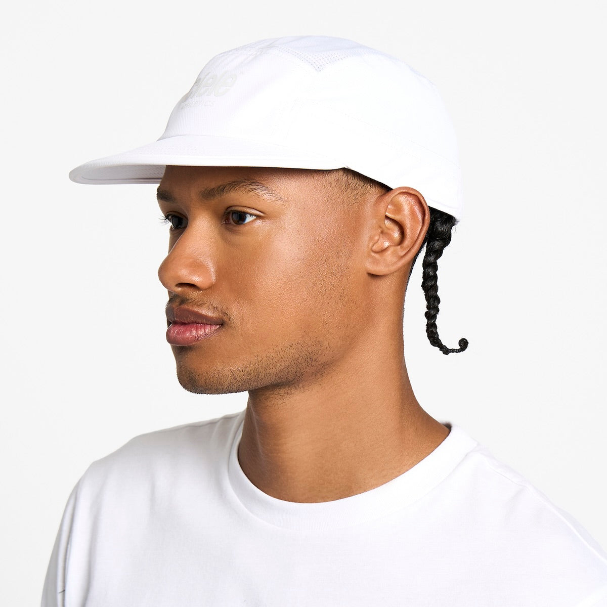 ciele athletics GOCap Classic - Athletics running hat in Ghost white on a neutral background.