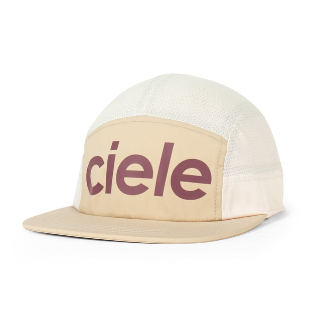 ciele athletics GOCap Comp - Century in Safari/Rainy Day on a neutral background.