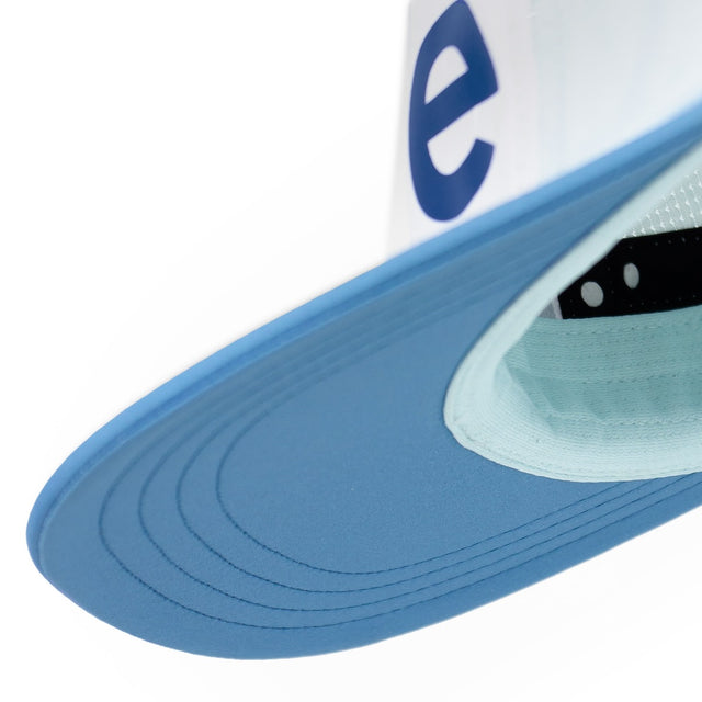 ciele athletics GOCap Comp - Century in White/Sky Blue on a neutral background.