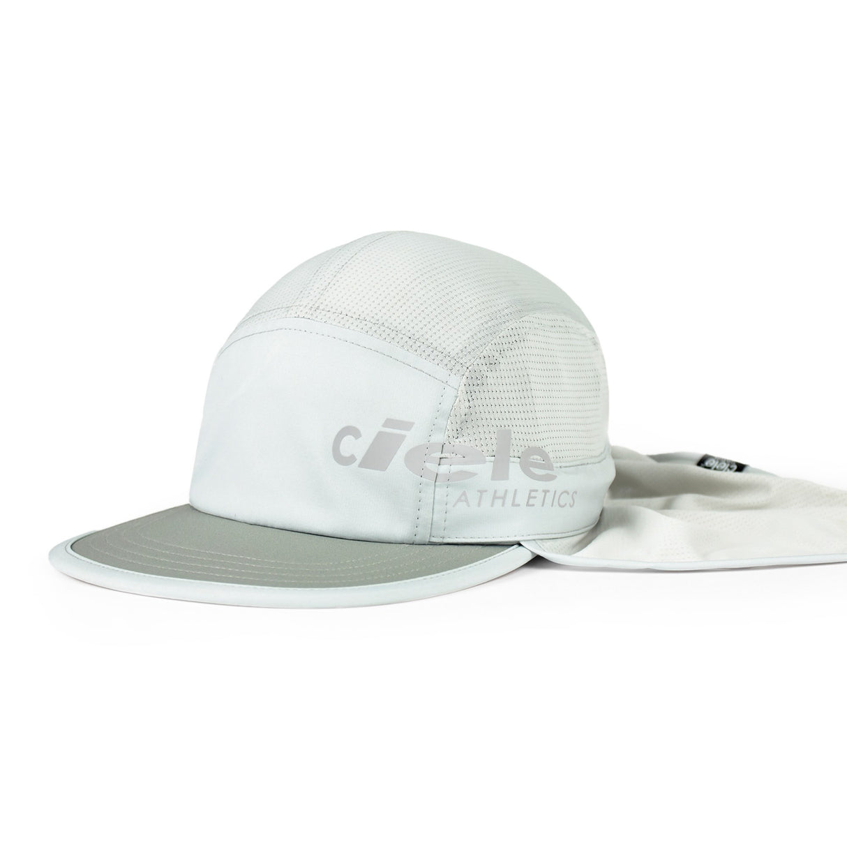 Ciele Athletics GOCap PYN Comp - Onehundred in Light Grey on a neutral background.