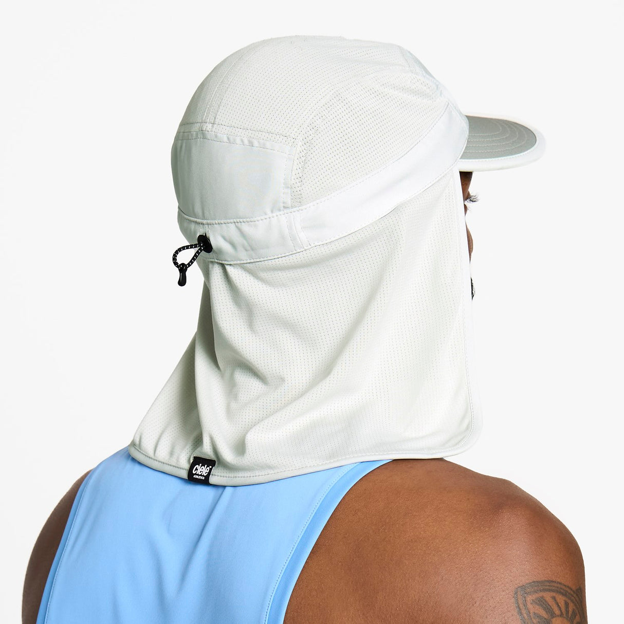 Ciele Athletics GOCap PYN Comp - Onehundred in Light Grey on a neutral background.