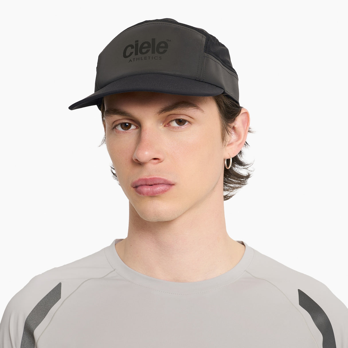 Ciele Athletics GOCap - Nite Rite in Shadowcast worn by a person on a white background.