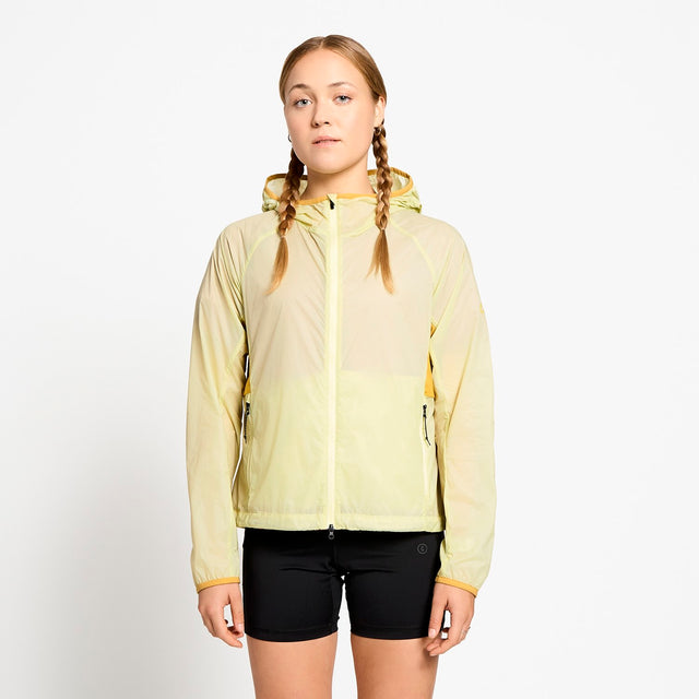 Ciele Athletics W VNTJacket women's running jacket in Glade on a neutral background.