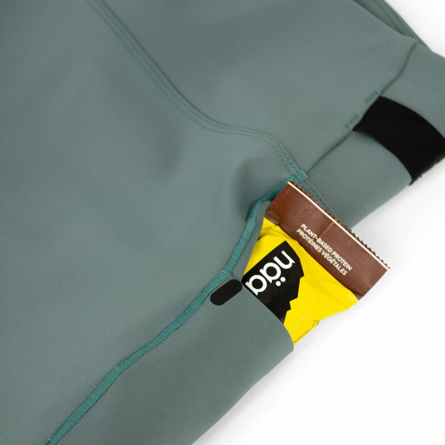 Ciele Athletics W FSTTight Short 7" women's running tights in Silver Pine on a neutral background.