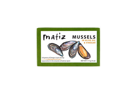 Matiz Mussels in Olive Oil & Vinegar on a neutral background.