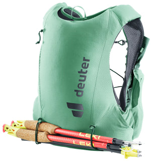 deuter Traick 5 SL running hydration vest in Spearmint-Seagreen on a neutral background.