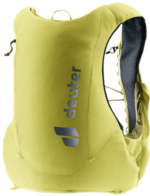 deuter Traick 9 running hydration vest in Sprout-Cactus on a neutral background.