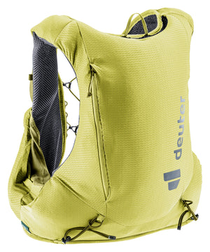 deuter Traick 9 running hydration vest in Sprout-Cactus on a neutral background.