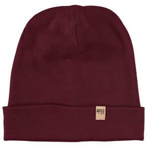 Minus33 Ridge Cuff Merino Wool Beanie is double layered and features a removable tag.