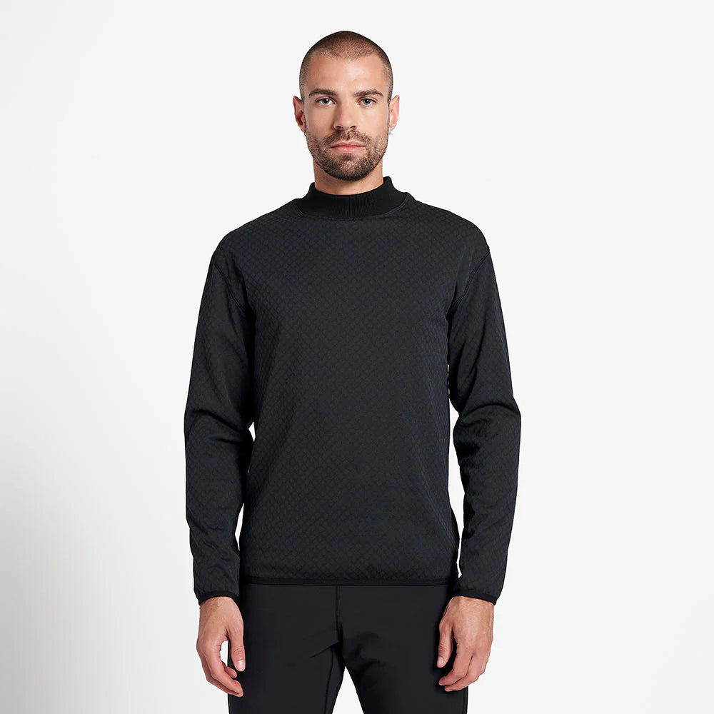 Ciele Athletics Unisex VLVMockneck cold weather running sweatshirt in Shadowcast worn by a man on a neutral background.