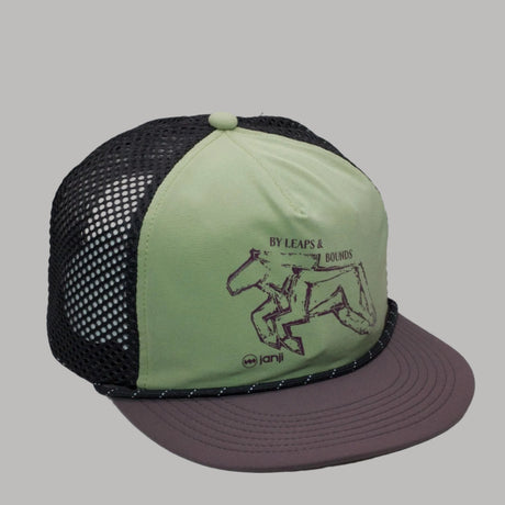 Janji Trailbreaker Hat in Sage Stride on a neutral background.