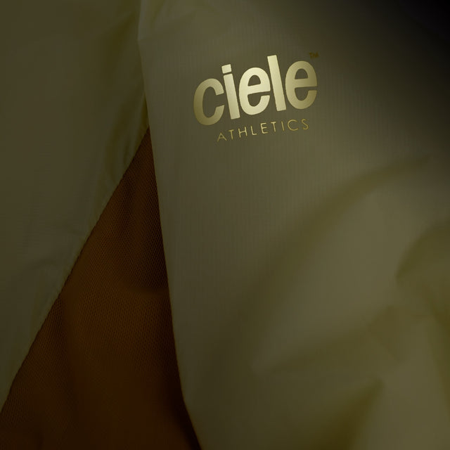 Ciele Athletics M VNTJacket men's running jacket in Glade on a neutral background.