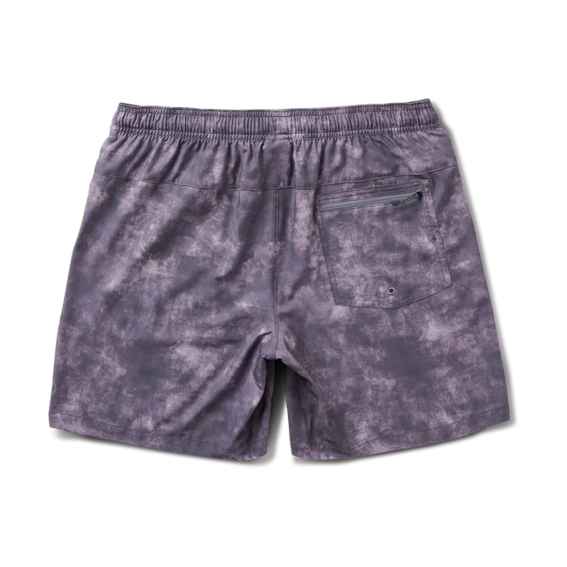 Roark Serrano 7" Active Stretch Shorts in Shark on a white background