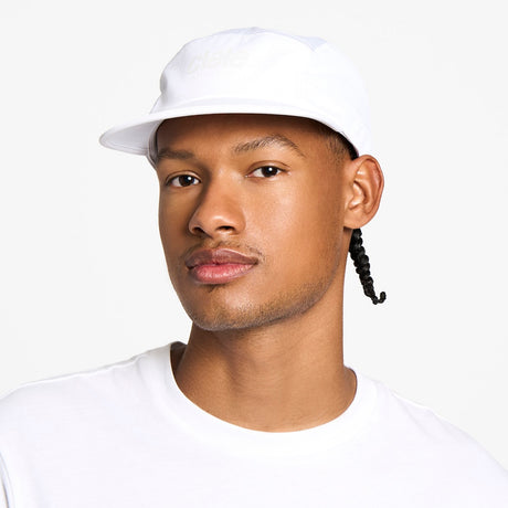 ciele athletics GOCap Classic - Athletics running hat in Ghost white on a neutral background.