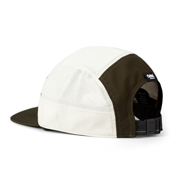 Ciele Athletics GOCap Comp Century running hat in Seaweed/Rainy Day on a neutral background.