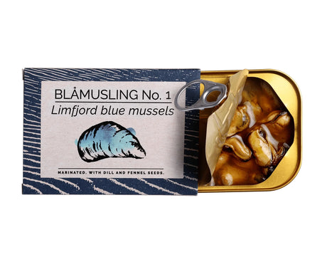 Fangst Limfjord Blue Mussels in Dill & Fennel with packaging on a white background
